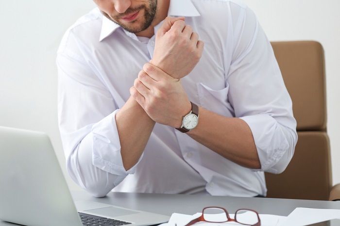 HAND SURGERY_What is De Quervain Syndrome
